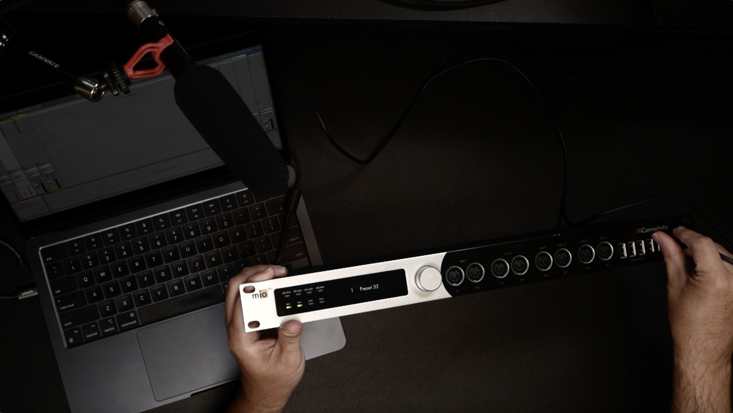 Quick Start Guide: Your First Steps with the mioXL — iConnectivity